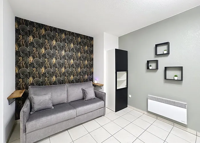 Appartement Cosy Nid, Terrasse & 2 Parkings Antibes